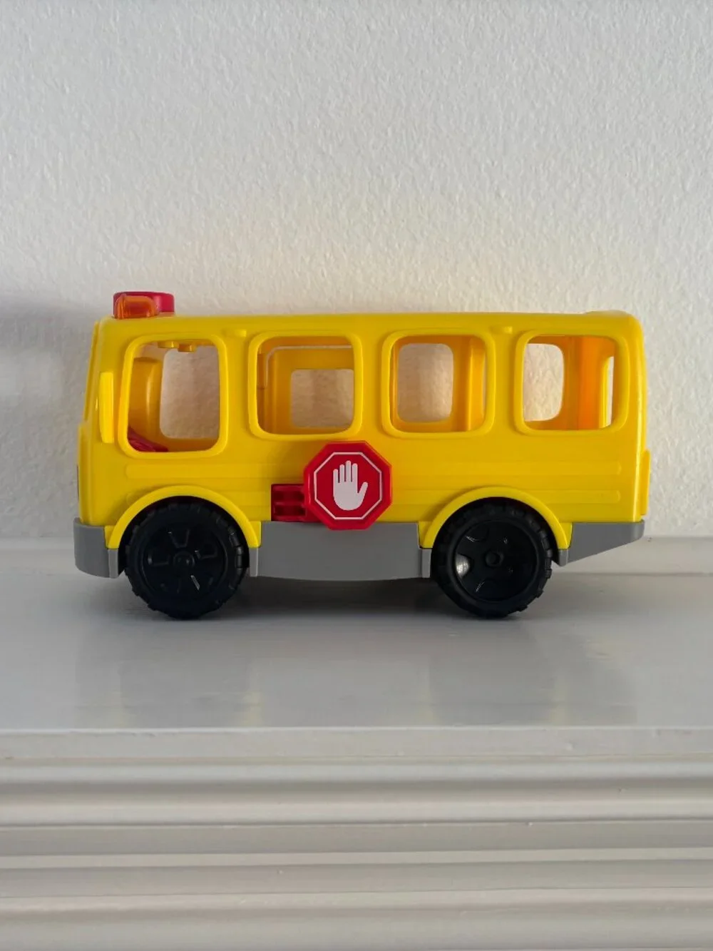 School Bus Toy - Lights Flash - Plays Songs - Fisher-Price